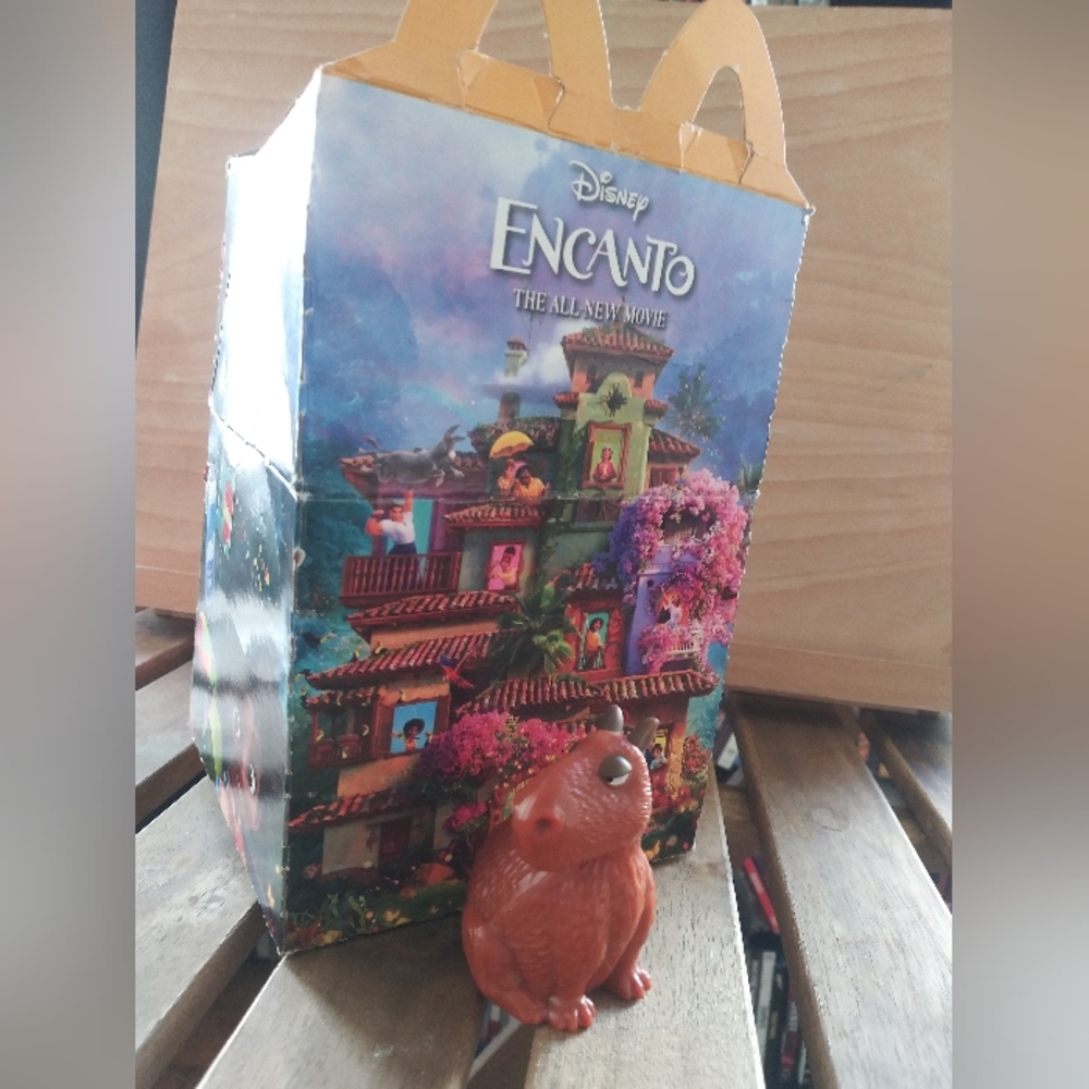 Encanto Happy Meal toys - Picture 1 of 7